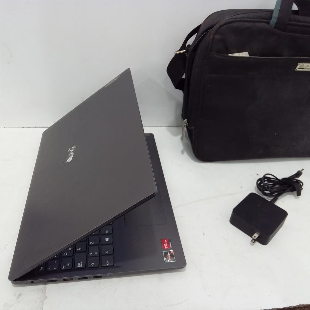 Foto 3 de Notebook Marca Lenovo Modelo 82c7 Procesador Amd Ryzen 5-3500u Memoria Ram 8 Gb Disco Duro 1.000 Gb Generacion 3 Acc Con Cargador