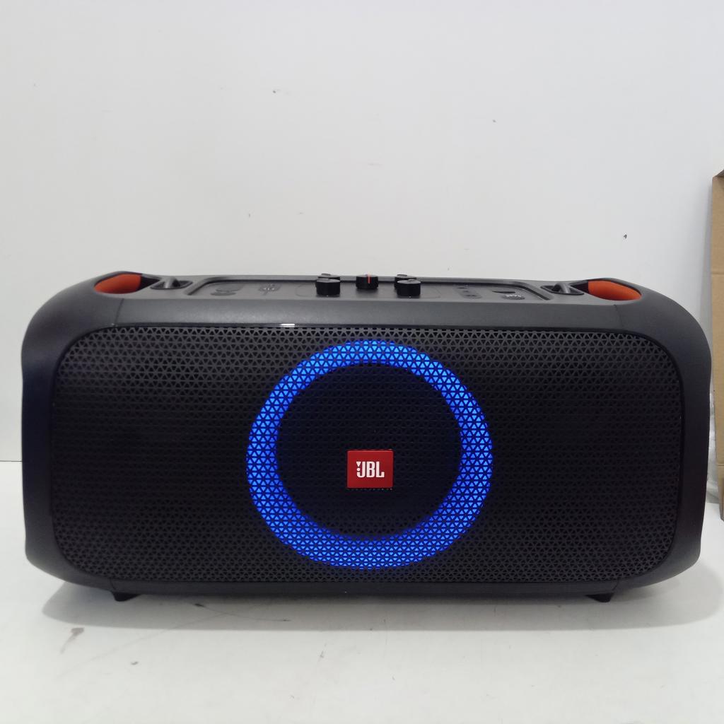 Speaker Potencia Watts 100w Marca Jbl Sin Control Modelo Partybox On-Te-Go Usado En Buen Estado Sin Caja Acc ColganteManualMicrofonoCable Toma Corriente