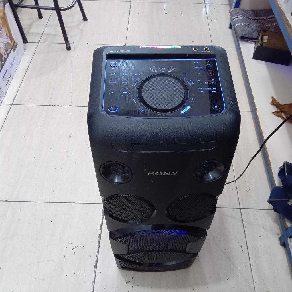 Equipo De Sonido Marca Sony Con Control Modelo Mhc-V50d Usado En Buen Estado Acc Con Control Con Antena