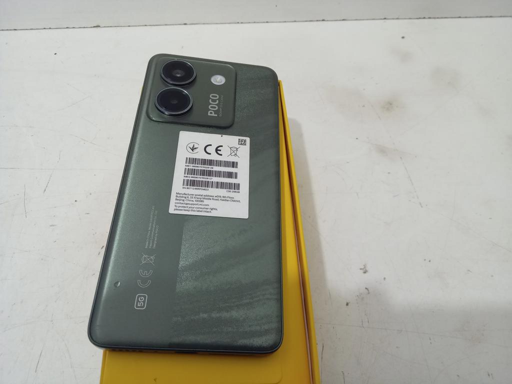 Celular Marca Xiaomi Modelo Pocom7 Pro5g Memoria Ram 12 Gb Almacenamiento Interno 256 Gb Acc Con Cargador Y Funda Color Negro En Caja