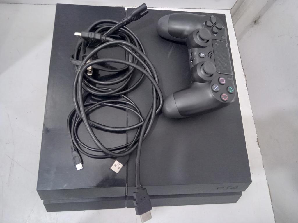 Juego Electronico Ps4 Marca Sony Fat Modelo Cuh-1004a Disco Duro 500 Gb Con Control Sin Caja Usado En Buen Estado Acc Cable PowerCable CargaHdmi