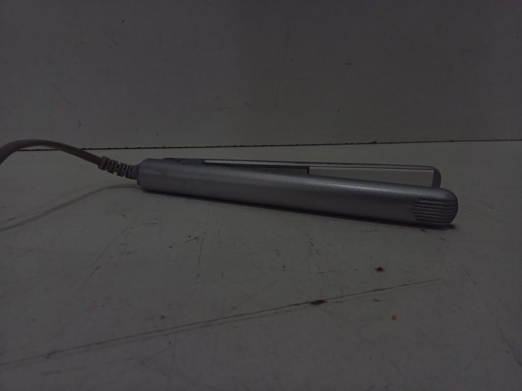 Foto 3 de Planchita Para Cabello Marca Loreal Modelo No Tiene Usado En Buen Estado Acc No Tiene