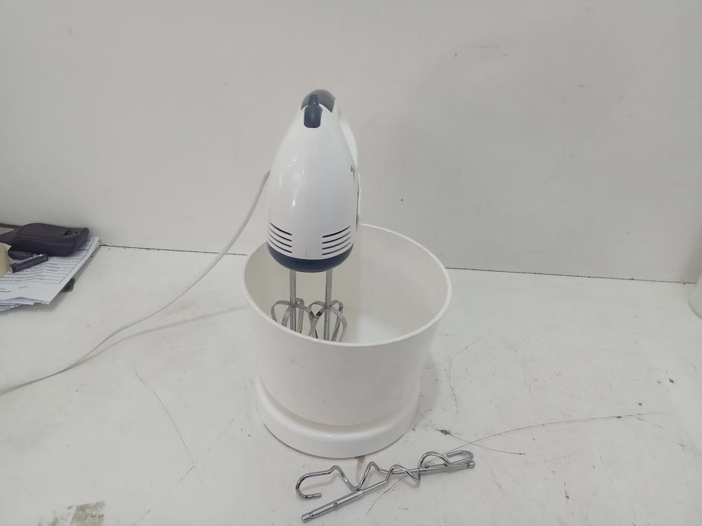 Foto 2 de Batidora Marca Vestax Modelo No Tiene Usado En Buen Estado Acc Cucharas Para BatirCucharas Para Amasar