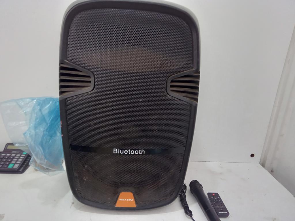 Parlante Portatil Marca Mega Star Modelo Spa157btf Usado En Buen Estado Con Cable Power Acc MicrofonoControl