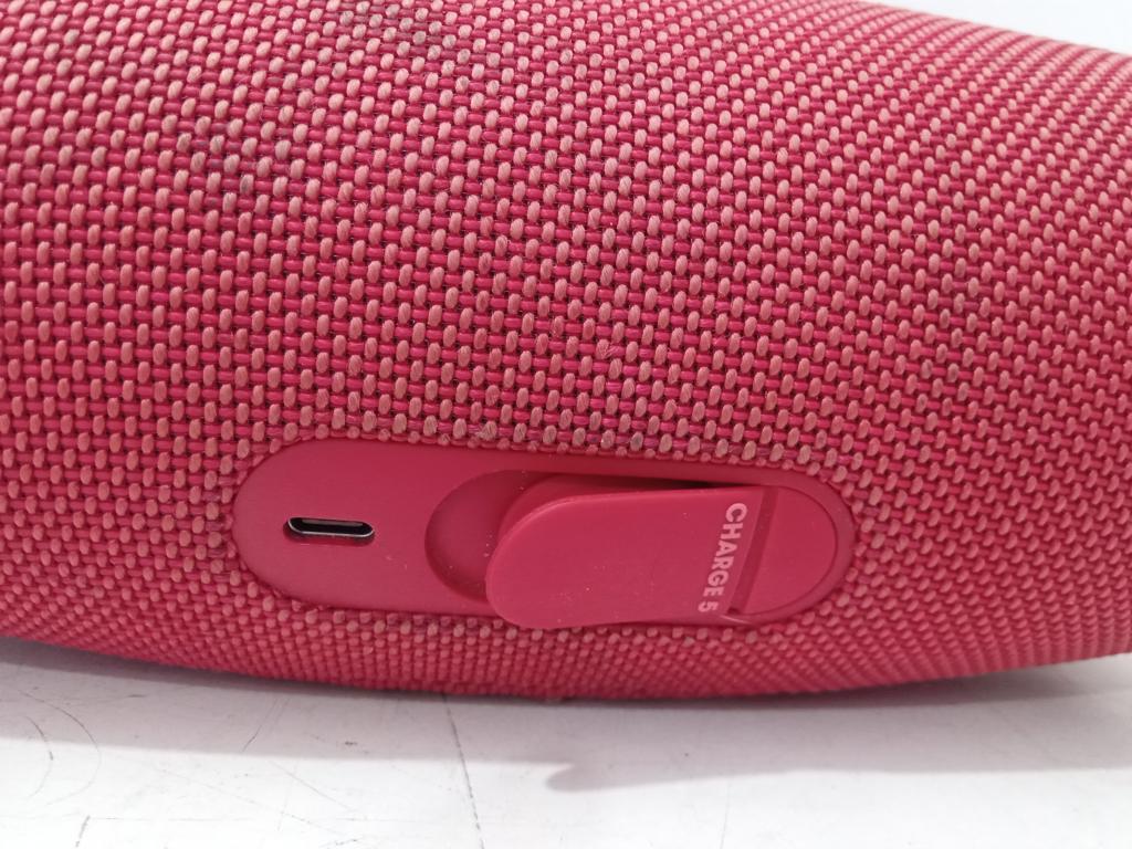 Speaker Potencia Watts No Tiene Marca Jbl Sin Control Modelo Charge 5 Usado En Buen Estado Sin Caja Acc No Tiene