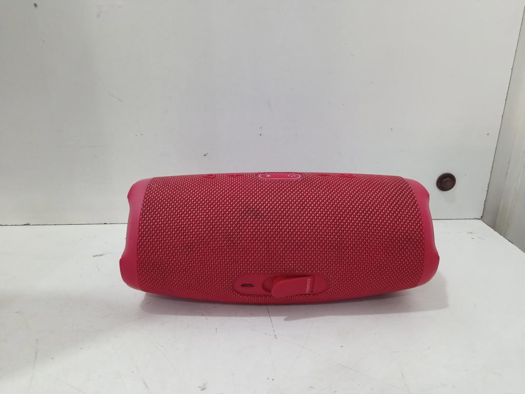 Foto 2 de Speaker Potencia Watts No Tiene Marca Jbl Sin Control Modelo Charge 5 Usado En Buen Estado Sin Caja Acc No Tiene