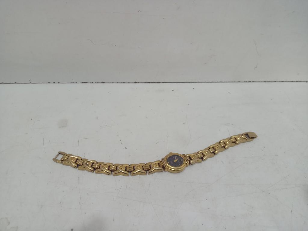 Reloj Para Dama Marca Citizen Modelo 5930-S67591 Usado En Buen Estado Acc Con Malla De Metal Dorado