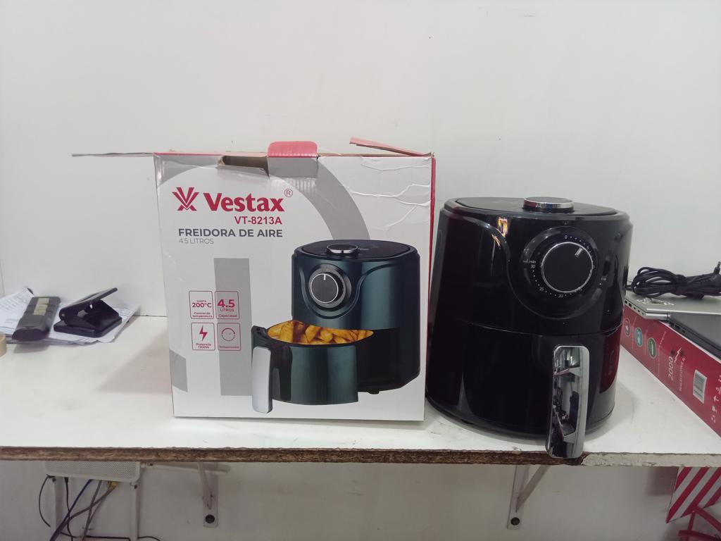 Fritadora Marca Vestax Modelo Air Friyer Usado En Buen Estado Acc En Caja