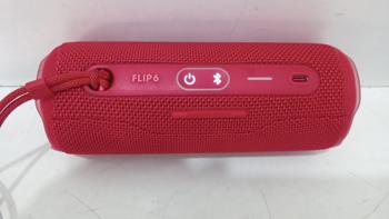 Speaker Potencia Watts No Tiene Marca Jbl Sin Control Modelo Flip 6 Sin Caja Acc Coon Colgante Con Cargador