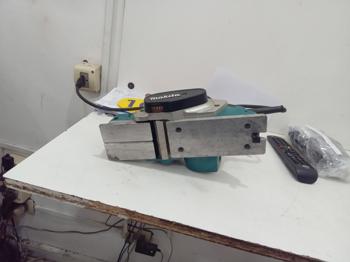 Cepilladora De Madera Marca Makita Modelo Kp0800 Usado En Buen Estado Acc No Tiene