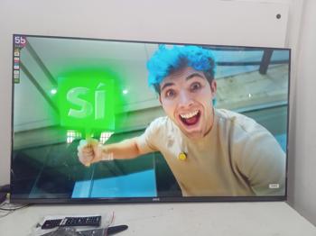 Televisor Led Smart De 55 '' Marca Dayo Modelo Dayo5908 Con Control Usado En Buen Estado Acc PatitasControl
