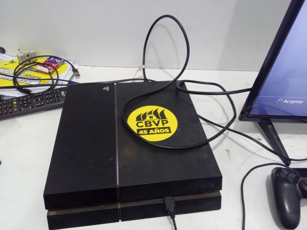 Juego Electronico Ps4 Marca Sony Modelo Cuh-10 01a Disco Duro 500 Gb Con Control Sin Caja Usado Con Desgaste Acc Cable Corriente HdmiCon Control (No Funciona Bien)