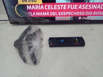 Televisor Led Smart De 43 '' Marca Midas Modelo Md-Smtv43a Con Control Usado En Buen Estado Acc Control Patita