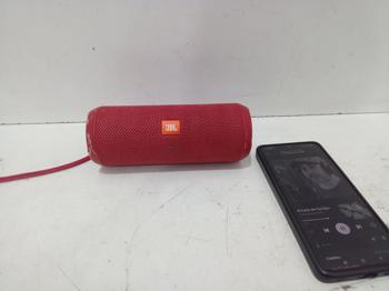 Speaker Potencia Watts No Tiene Marca Jbl Sin Control Modelo Flip 3 Usado En Buen Estado Sin Caja Acc No Tiene