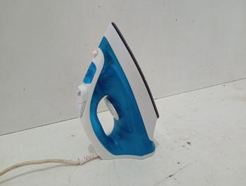 Plancha Electrica Marca Utilux Modelo 22913 Usado En Buen Estado Acc No Tiene