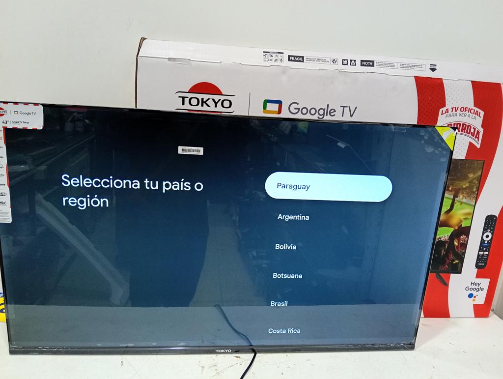 Televisor Led Smart De 43 '' Marca Tokyo Modelo Tvtokff43g Con Control Nuevo Sin Uso Acc Kit De Soporte2 Patitas Con 4 TornillosManual Protector De Pantalla
