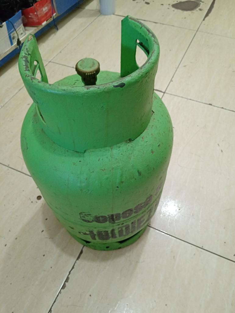 Garrafa Cap 10 Kg. Marca Copesagas Usado En Buen Estado Color Verde Acc No Tiene