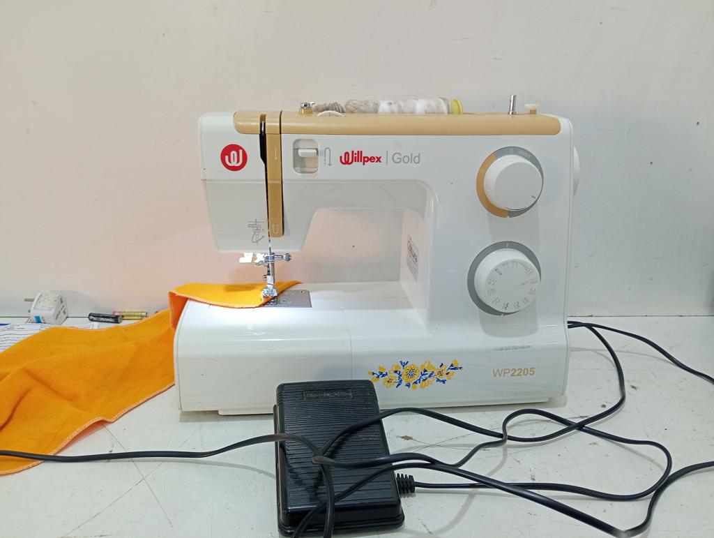 Maquina De Coser Familiar Marca Willpex Gold Modelo Wp2205 Usado En Buen Estado Acc C/ Pedal