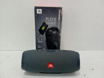 Speaker Potencia Watts No Tiene Marca Jbl Sin Control Modelo Charge Essential Usado En Buen Estado Con Caja Acc Manual