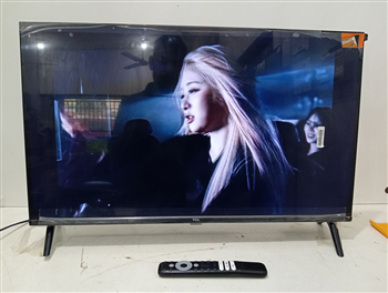 Televisor Led Smart De 32 '' Marca Tcl Modelo 32s5400af Con Control Usado En Buen Estado Acc Con Patitas Con Control