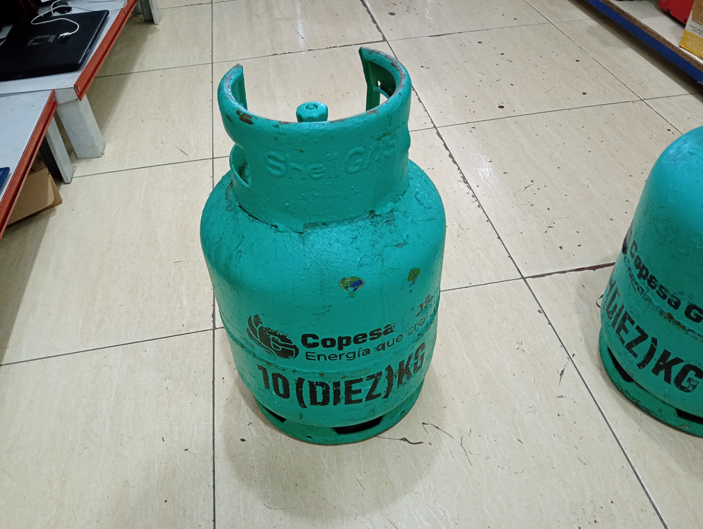 Garrafa Cap 10 Kg. Marca Copesa Gas Usado En Buen Estado Color Verde Acc No Tiene