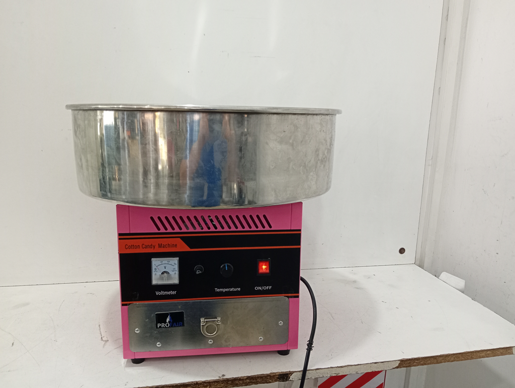Maquina Para Hacer Algodon De Azucar Marca Profail Modelo Hec-03 Usado En Buen Estado Con No Tiene Acc C/ Cuchara Para Azucar