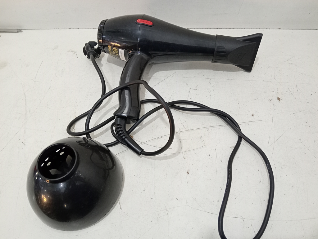 Secador De Pelo Marca Mega Star Modelo Sc226 Usado En Buen Estado Acc Con Pico Y Difusor