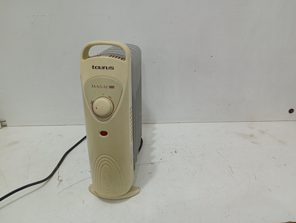 Estufa Marca Taurus Modelo Masai 800 Usado Con Desgaste Acc Al Aceite