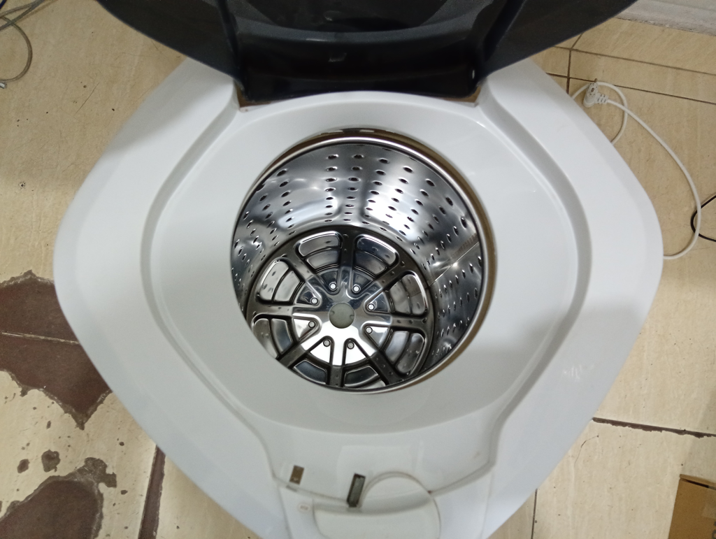 Foto 2 de Centrifugadora Marca Jam Modelo No Visible Usado En Buen Estado Acc No Tiene