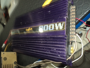 Amplificador De Sonido P/ Automovil Marca Pyramide Modelo Pb610gx Usado Con Desgaste Acc No Tiene
