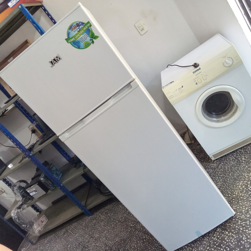 Heladera Marca Jam Modelo Jamd-341f Usado En Buen Estado Litros 340 Acc 3 ParrillasVerduleroLuz Interna