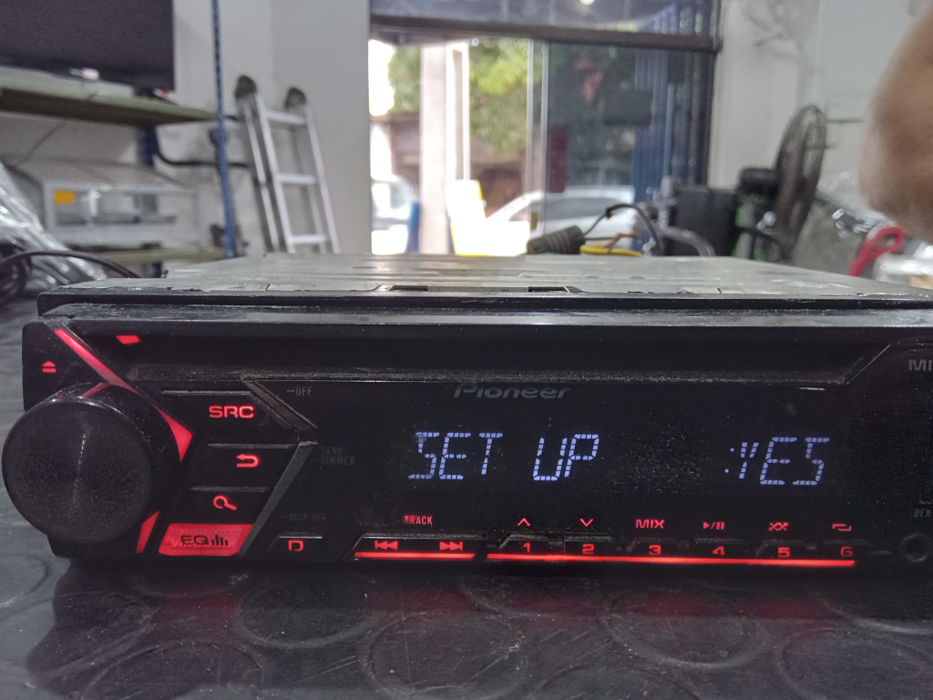 Autoradio Marca Pioneer Sin Control Modelo Deh Usado En Buen Estado Con No Tiene Acc No Tiene