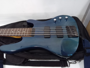 Bajo Electrico Marca Washburn Modelo Xb125 Usado En Buen Estado Acc 5 CuerdasEstuche Y Colgante1 Cable