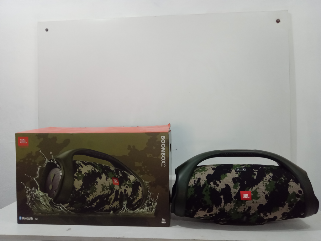 Parlante Portatil Marca Jbl Modelo Boombox2 Acc No Tiene