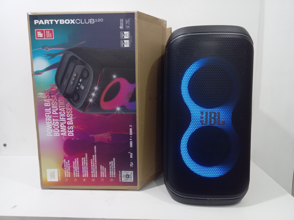 Parlante Portatil Marca Jbl Modelo Party Box Clu 120 Usado En Buen Estado Con Cable Corriente Acc No Tiene