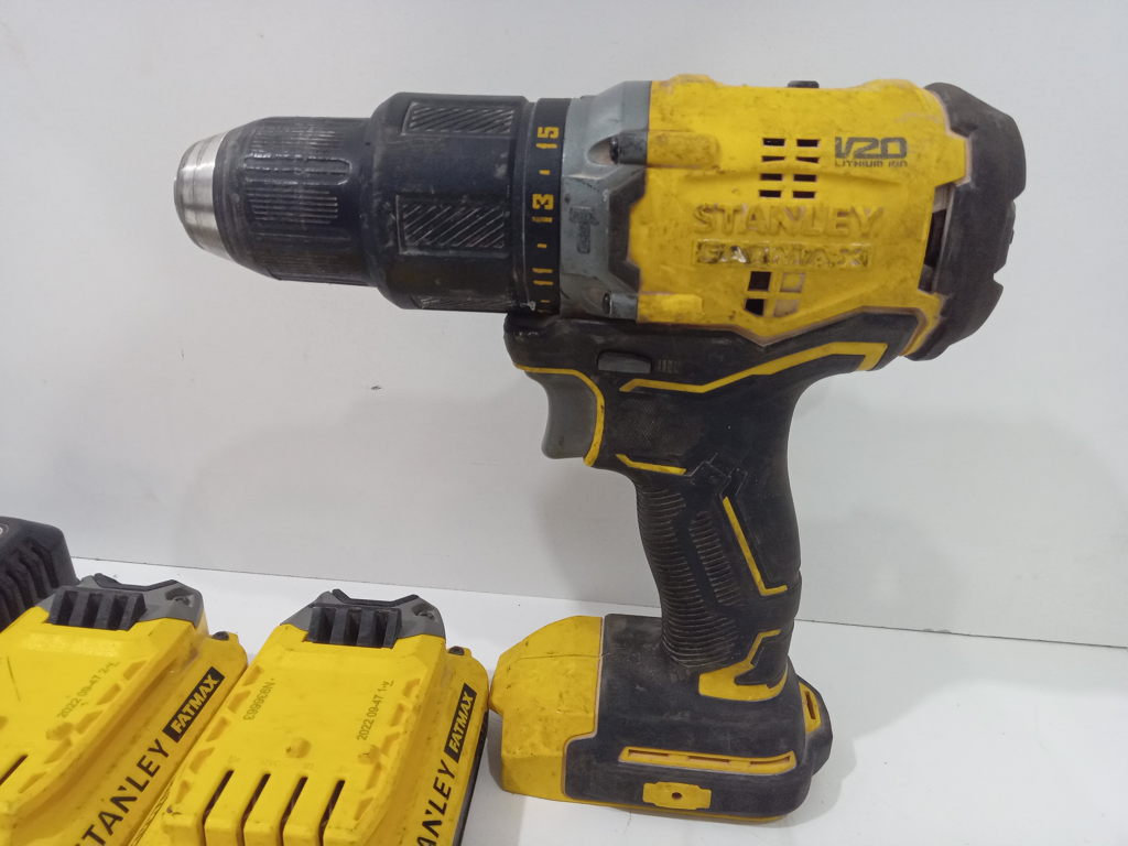 Foto 2 de Taladro Marca Stanley Modelo Sbd715 Acc 2 Baterias1 Cargador.