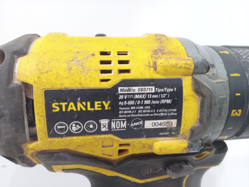 Foto 3 de Taladro Marca Stanley Modelo Sbd715 Acc 2 Baterias1 Cargador.