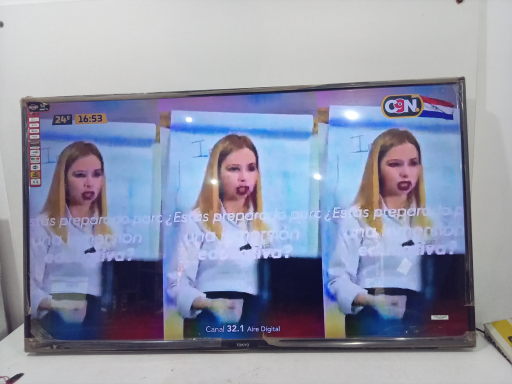 Televisor Led Smart De 50 '' Marca Tokyo Modelo Tvtokud50wb Con Control Usado En Buen Estado Acc Cable Corriente