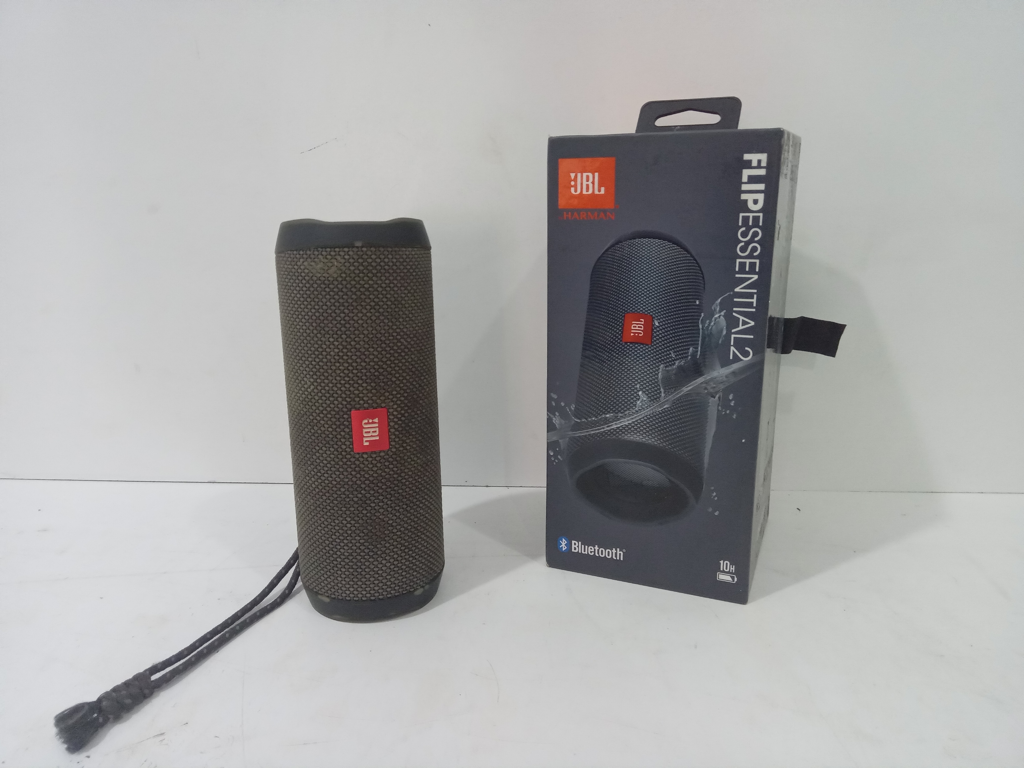 Parlante Portatil Marca Jbl Modelo Essential 2 Usado En Buen Estado Con No Tiene Acc No Tiene
