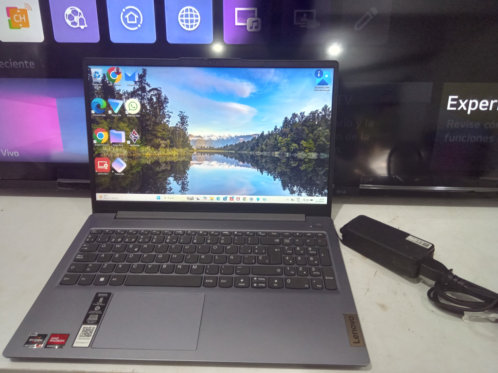 Notebook Marca Llenovo Modelo Ideapad Slim 3 15abr8 Procesador Amd Ryzen 5 Memoria Ram 16 Gb Disco Duro 477 Gb Generacion 5 Acc No Tiene