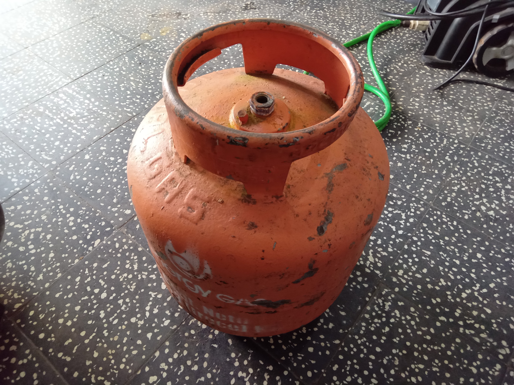 Garrafa Cap 13 Kg. Marca Energy Gas Usado En Buen Estado Color Naranja Acc No Tiene