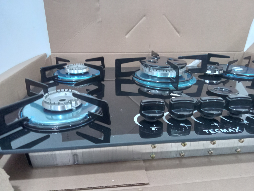 Foto 3 de Cocina Electrica Tipo Vitroceramica Marca Tecmax Modelo No Tiene Nuevo Sin Uso Acc 5 Hornallas