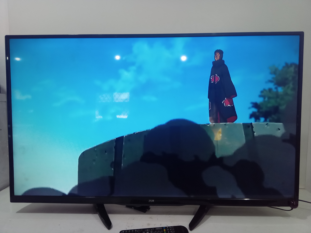 Televisor Led Convencional De 43 '' Marca Jam. Modelo 43jam Usado En Buen Estado Con Control Sin Caja Acc Patitas