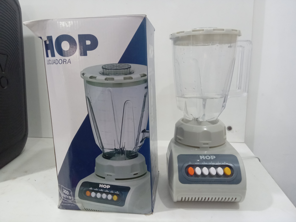 Licuadora Marca Hop Modelo No Tiene Velocidades Usado En Buen Estado Acc No Tiene