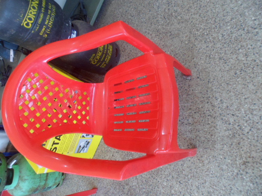 Silla Usado En Buen Estado Color Rojo Acc No Tiene
