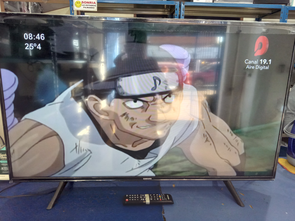 Televisor Led Smart De 43 '' Marca Samsung Modelo Un43j5202ag Con Control Usado En Buen Estado Acc Patitas De Pedestal Cable Power