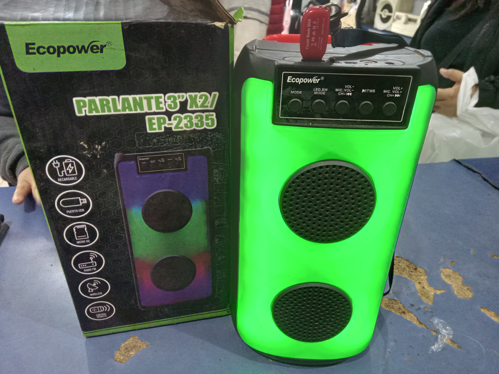 Radio Marca Ecopower Modelo Ep-2335 Sin Control Con Caja Usado En Buen Estado Acc Sin Cable Cargador