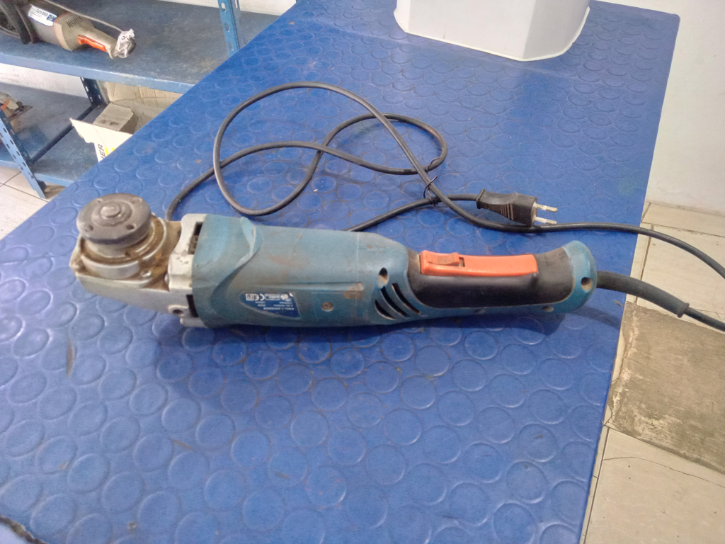 Pulidora Marca Profield Modelo Angle Grinder Tamaño Mediano Usado En Buen Estado Acc S/A