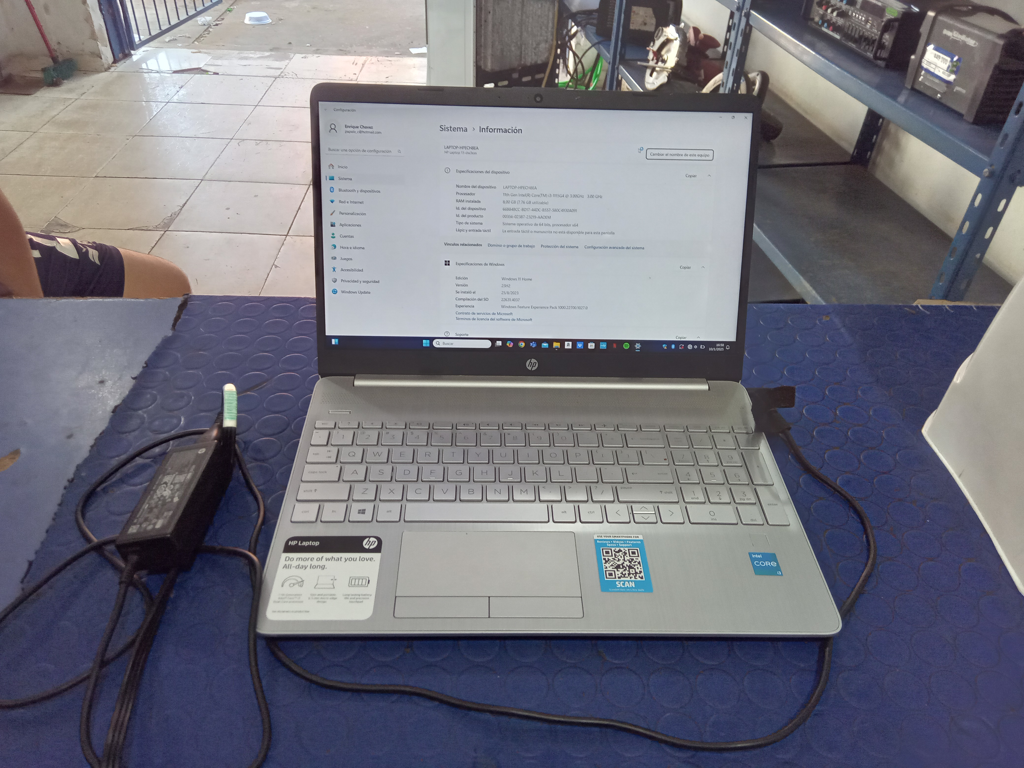 Notebook Marca Hp Modelo 15-Dw3033dx Procesador Core I3 Memoria Ram 8 Gb Disco Duro 237 Gb Generacion 11 Acc Teclado Numerico