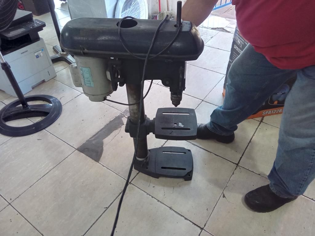 Taladro Marca Shulz Modelo Fsb16 Usado En Buen Estado Acc MotorCorrea En Buen EstadoBase